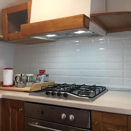 Casa La Chicca Di Gina Apartment ออสตูนี ภายนอก รูปภาพ