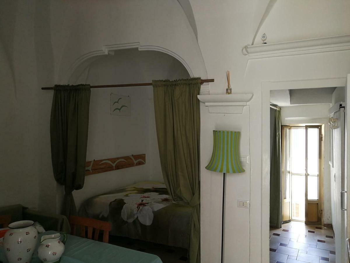 Casa La Chicca Di Gina Apartment ออสตูนี ภายนอก รูปภาพ