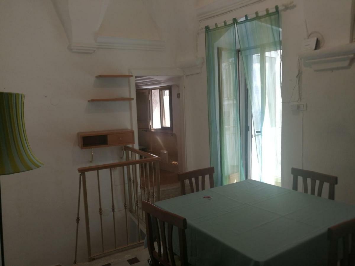Casa La Chicca Di Gina Apartment ออสตูนี ภายนอก รูปภาพ